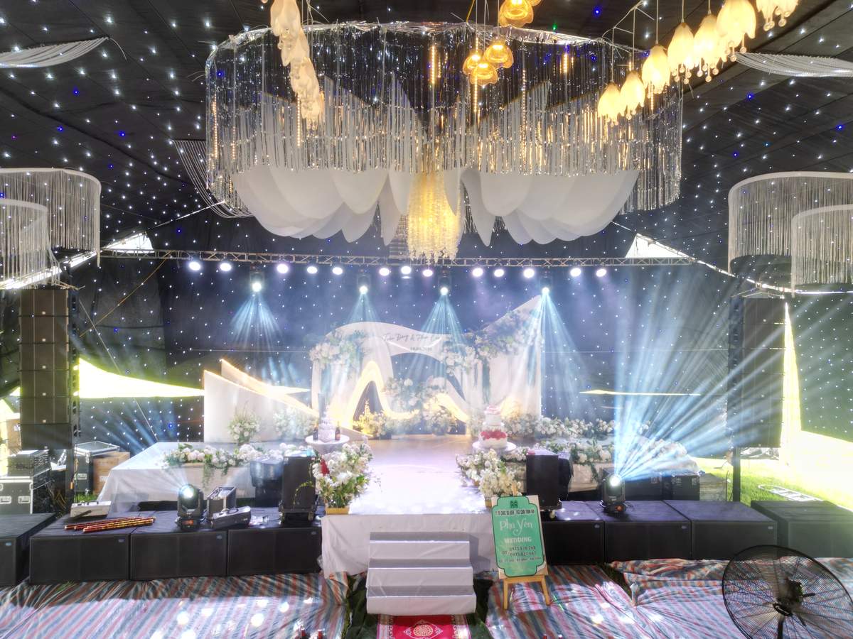 Rạp cưới khẩu độ lớn VIP